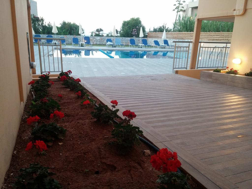 Gerona Mare Apartments Gerani  Екстер'єр фото