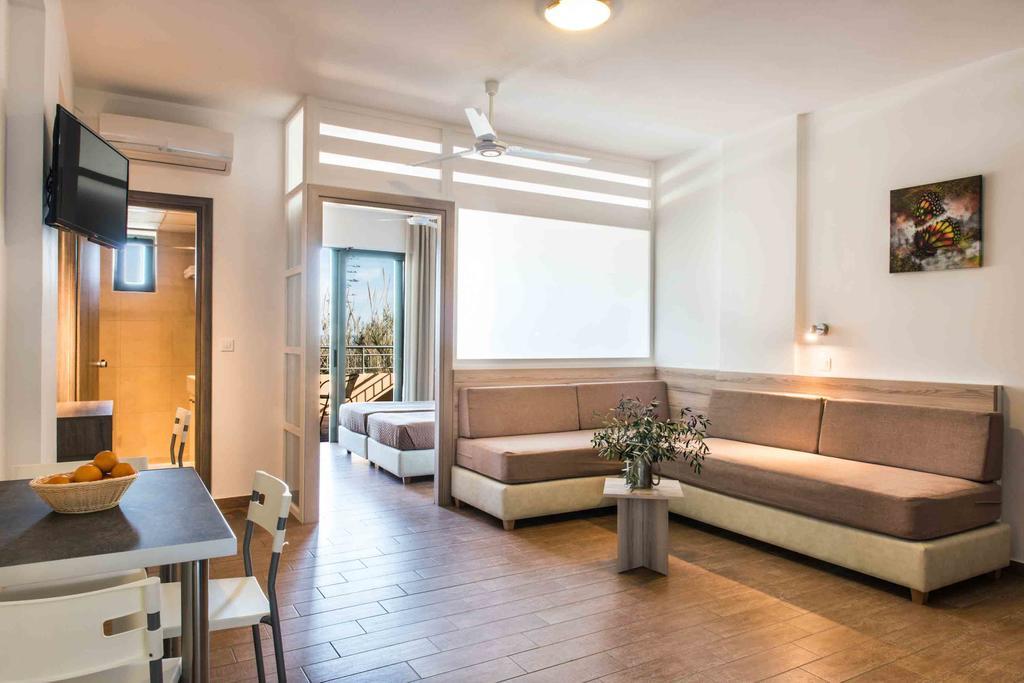 Gerona Mare Apartments Gerani  Екстер'єр фото