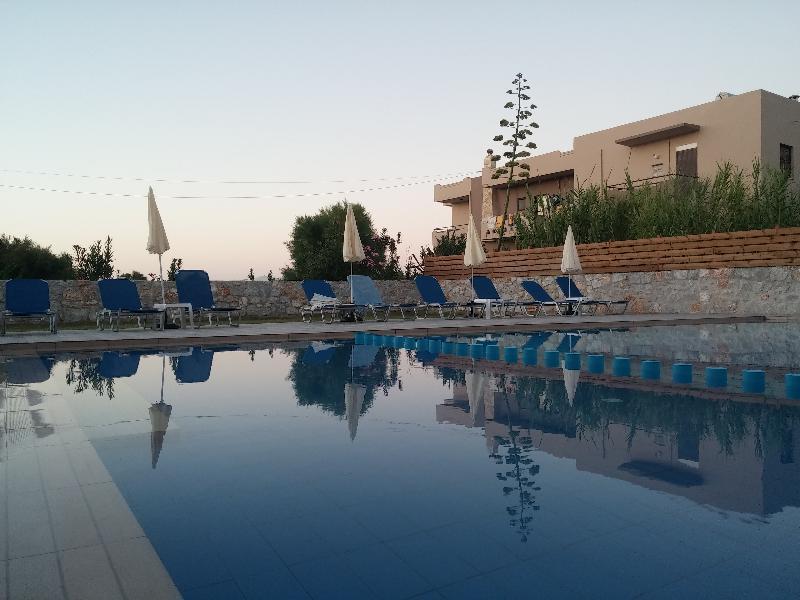 Gerona Mare Apartments Gerani  Екстер'єр фото