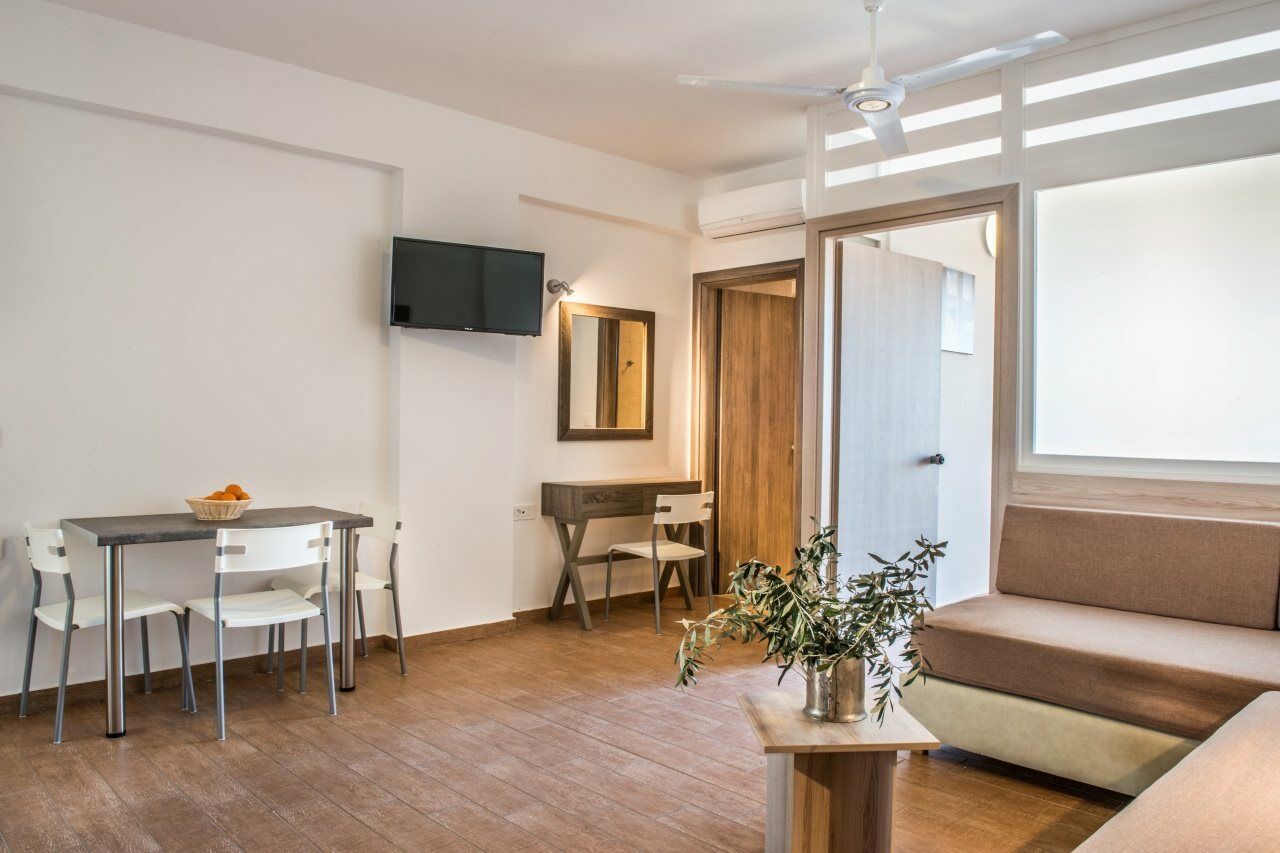 Gerona Mare Apartments Gerani  Екстер'єр фото